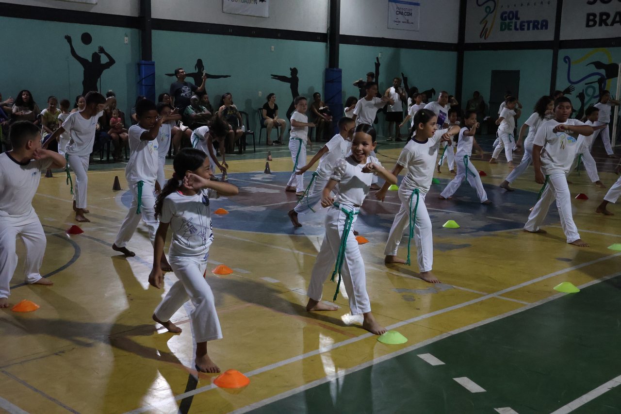 Oficina de esporte educacional no Caju