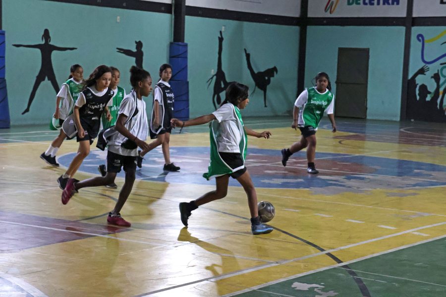 Oficina de futsal do Projeto Inspiração Caju