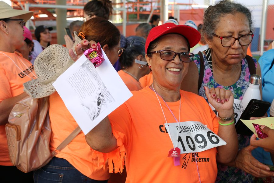 Participante na Caminhada do Lazer na Vila