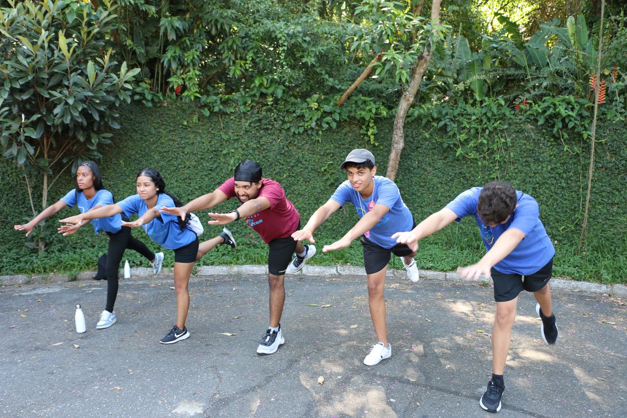Atividade esportiva no Projeto Lazer na Vila Albertina