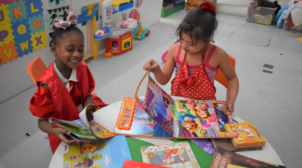 A Biblioteca Comunitária do Caju agora está no instagram!