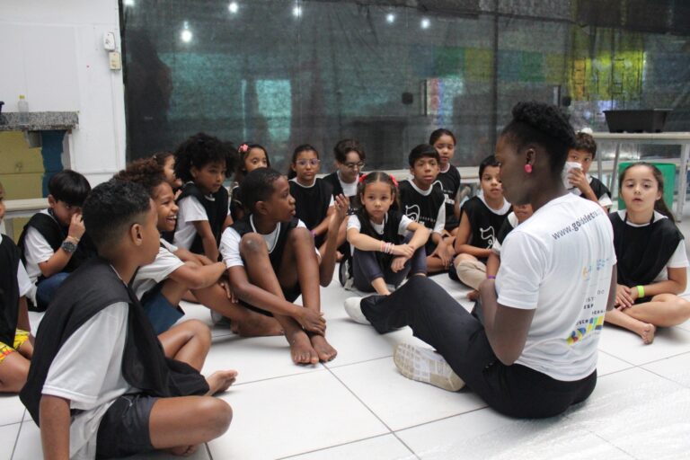 Jogos de Integração Gol de Letra: Unindo Escolas do Caju Através do Esporte e Educação