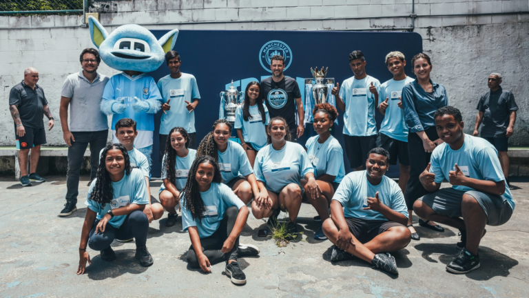 Manchester City e Midea lançam projeto de futebol comunitário com a Gol de Letra